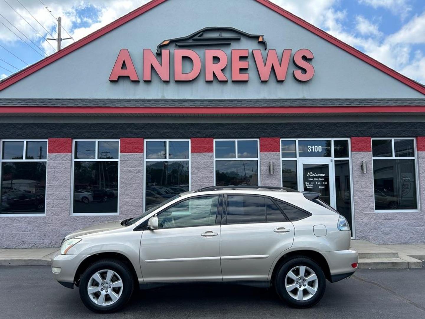 2004 GOLD LEXUS RX330 330 (JTJHA31U640) with an 3.3L engine, Automatic transmission, located at 3100 Covert Avenue, Evansville, IN, 47714, (812) 473-4492, 37.955418, -87.512238 - Photo#13