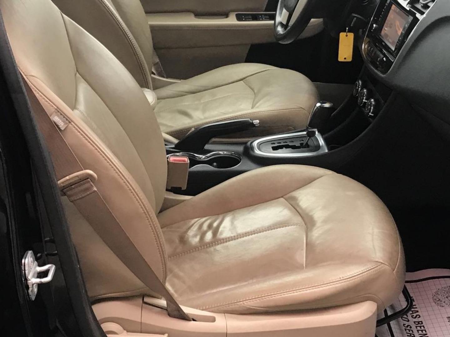 2013 BLACK CHRYSLER 200 LIMITED (1C3CCBCG1DN) with an 3.6L engine, Automatic transmission, located at 3100 Covert Avenue, Evansville, IN, 47714, (812) 473-4492, 37.955418, -87.512238 - Photo#6