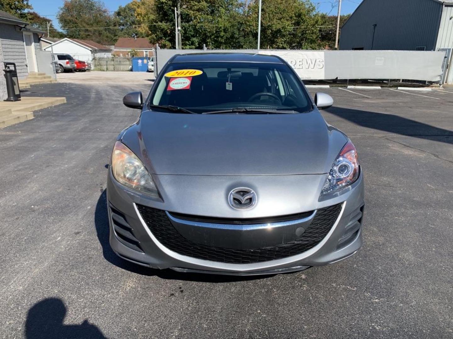 2010 GRAY MAZDA 3 I (JM1BL1SF1A1) with an 2.0L engine, Automatic transmission, located at 3100 Covert Avenue, Evansville, IN, 47714, (812) 473-4492, 37.955418, -87.512238 - Photo#1