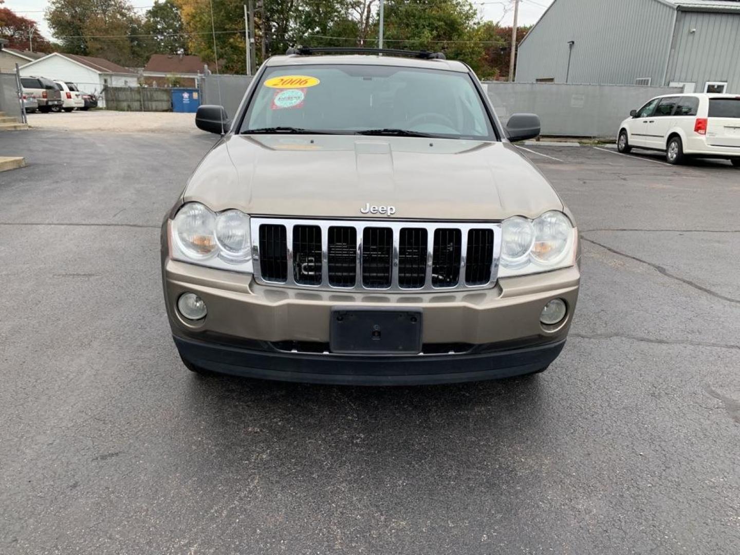 2006 BRONZE JEEP GRAND CHEROKEE LIMITED (1J4HR58N36C) with an 4.7L engine, Automatic transmission, located at 3100 Covert Avenue, Evansville, IN, 47714, (812) 473-4492, 37.955418, -87.512238 - Photo#1
