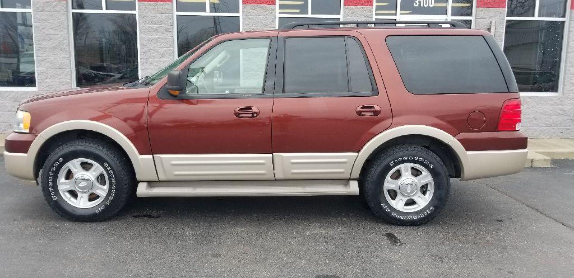 2006 BROWN FORD EXPEDITION EDDIE BAUER (1FMFU18566L) with an 5.4L engine, Automatic transmission, located at 3100 Covert Avenue, Evansville, IN, 47714, (812) 473-4492, 37.955418, -87.512238 - Photo#0
