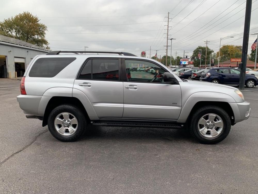 2005 SILVER TOYOTA 4RUNNER SR5 (JTEZU14R558) with an 4.0L engine, Automatic transmission, located at 3100 Covert Avenue, Evansville, IN, 47714, (812) 473-4492, 37.955418, -87.512238 - Photo #2