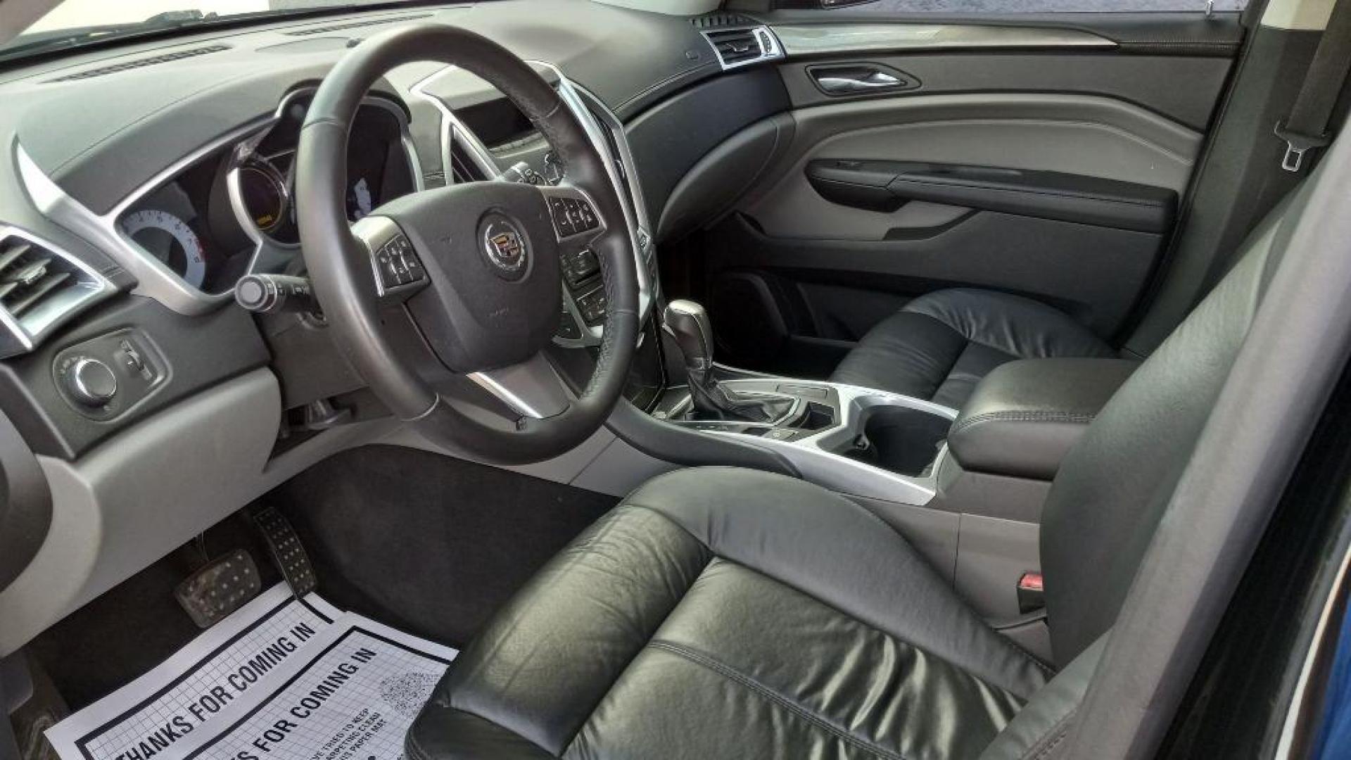 2010 BLACK CADILLAC SRX (3GYFNGEY9AS) with an 3.0L engine, Automatic transmission, located at 3100 Covert Avenue, Evansville, IN, 47714, (812) 473-4492, 37.955418, -87.512238 - Photo#4