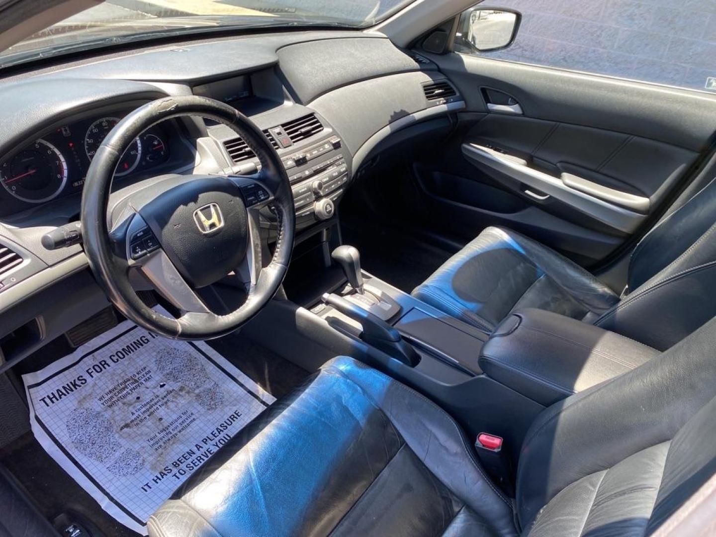 2009 BLACK HONDA ACCORD EXL (1HGCP26869A) with an 2.4L engine, Automatic transmission, located at 3100 Covert Avenue, Evansville, IN, 47714, (812) 473-4492, 37.955418, -87.512238 - Photo#4