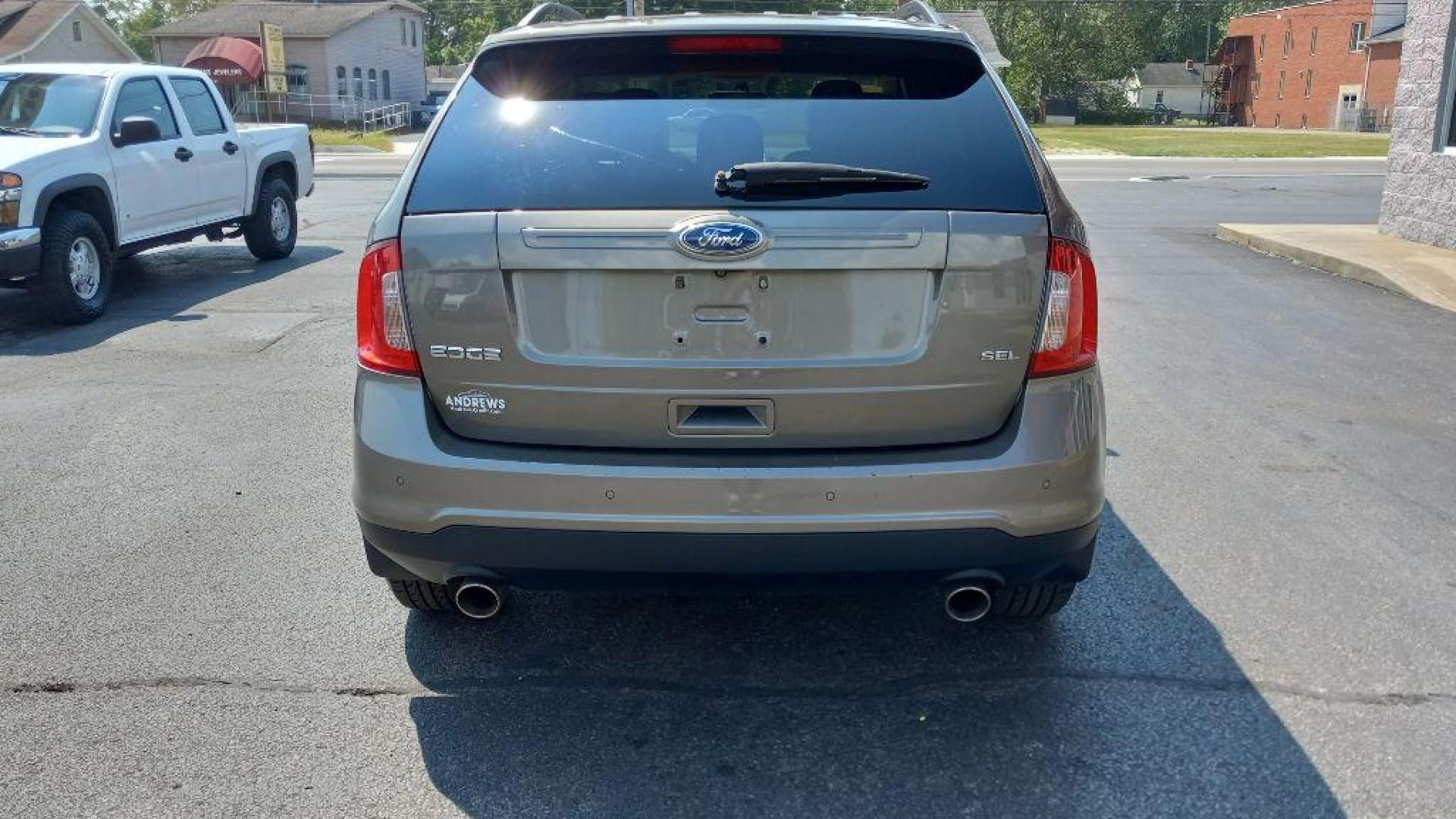 2013 GRAY FORD EDGE SEL (2FMDK3JC7DB) with an 3.5L engine, Automatic transmission, located at 3100 Covert Avenue, Evansville, IN, 47714, (812) 473-4492, 37.955418, -87.512238 - Photo#3