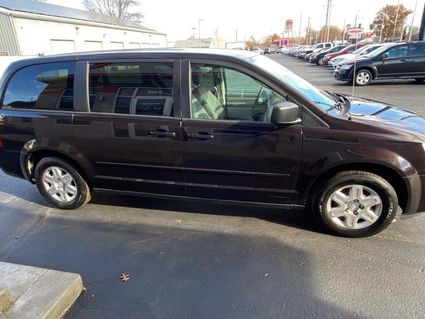 2010 BLACK DODGE GRAND CARAVAN SE (2D4RN4DE0AR) with an 3.3L engine, Automatic transmission, located at 3100 Covert Avenue, Evansville, IN, 47714, (812) 473-4492, 37.955418, -87.512238 - Photo#2