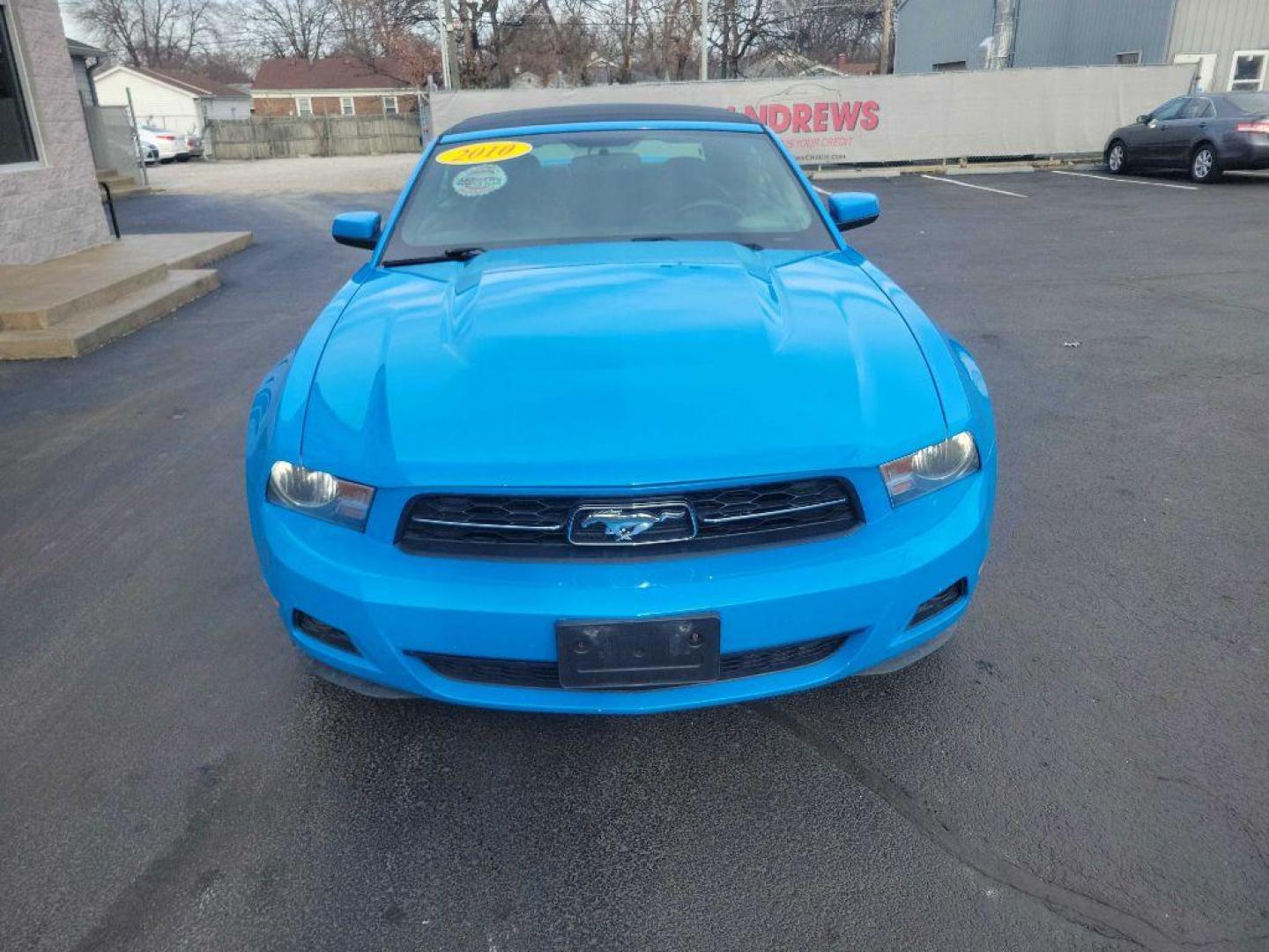 2010 BLUE FORD MUSTANG (1ZVBP8EN5A5) with an 4.0L engine, Automatic transmission, located at 3100 Covert Avenue, Evansville, IN, 47714, (812) 473-4492, 37.955418, -87.512238 - Photo#2