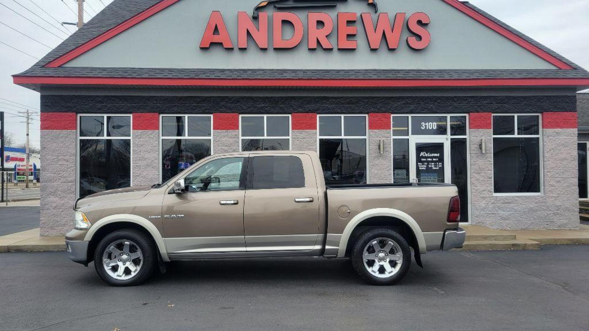 2010 GOLD DODGE RAM 1500 (1D7RV1CTXAS) with an 5.7L engine, Automatic transmission, located at 3100 Covert Avenue, Evansville, IN, 47714, (812) 473-4492, 37.955418, -87.512238 - Photo#0