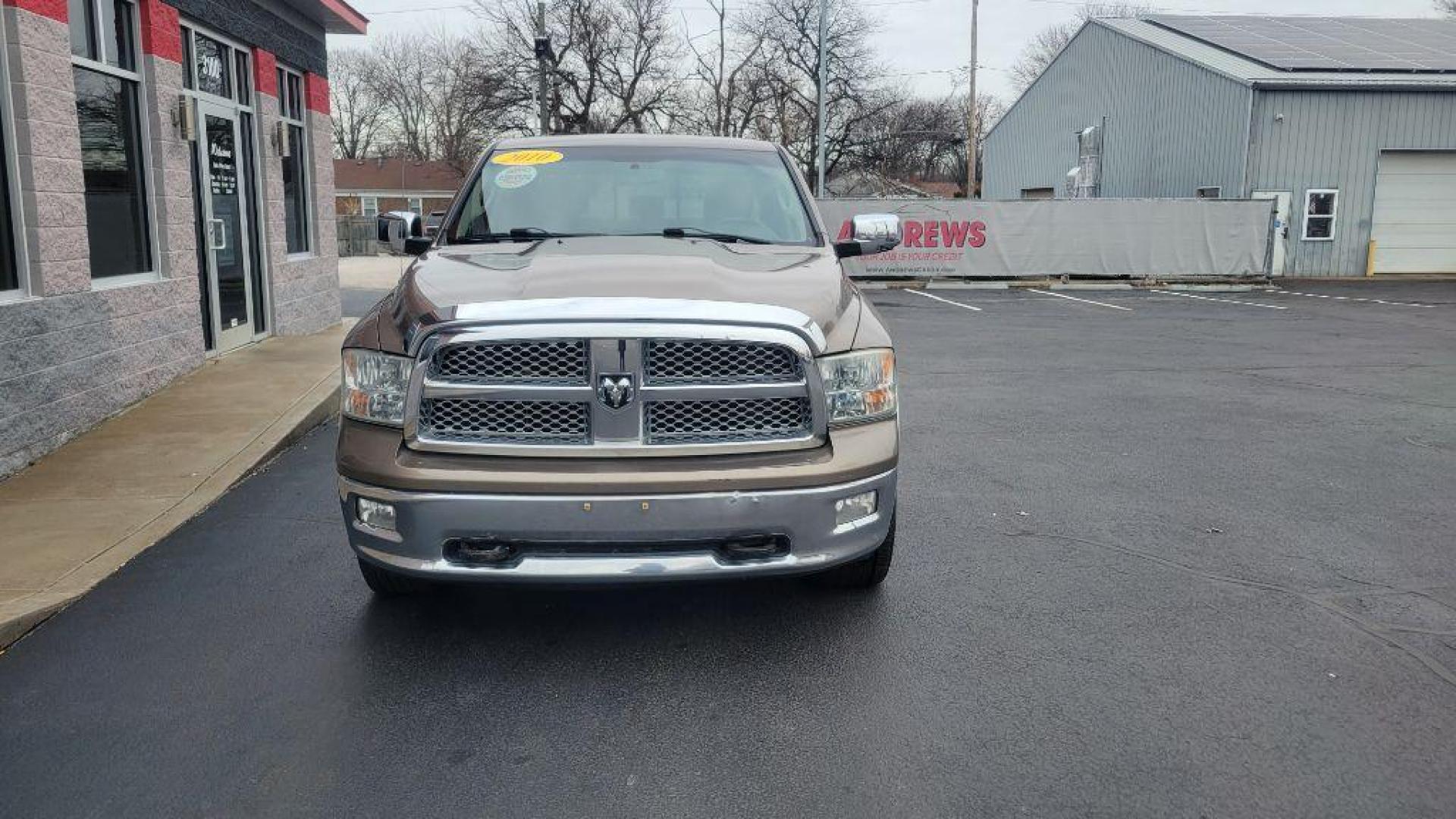 2010 GOLD DODGE RAM 1500 (1D7RV1CTXAS) with an 5.7L engine, Automatic transmission, located at 3100 Covert Avenue, Evansville, IN, 47714, (812) 473-4492, 37.955418, -87.512238 - Photo#1