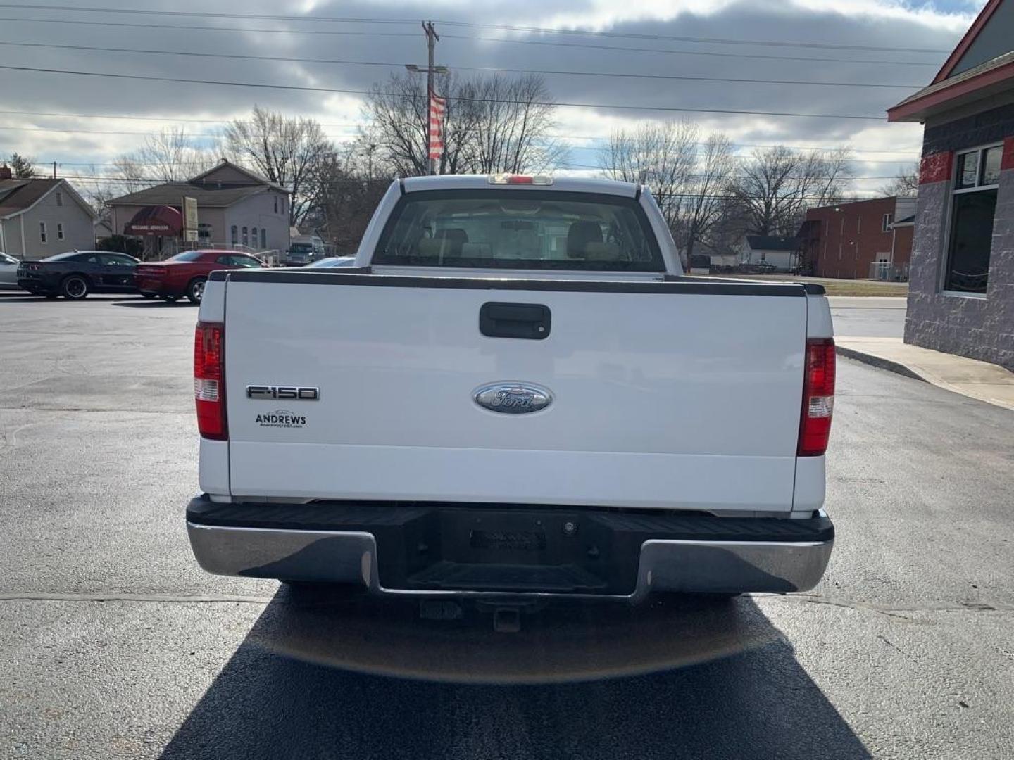 2008 WHITE FORD F150 SUPERCREW (1FTRW12W88K) with an 4.6L engine, Automatic transmission, located at 3100 Covert Avenue, Evansville, IN, 47714, (812) 473-4492, 37.955418, -87.512238 - Photo#3