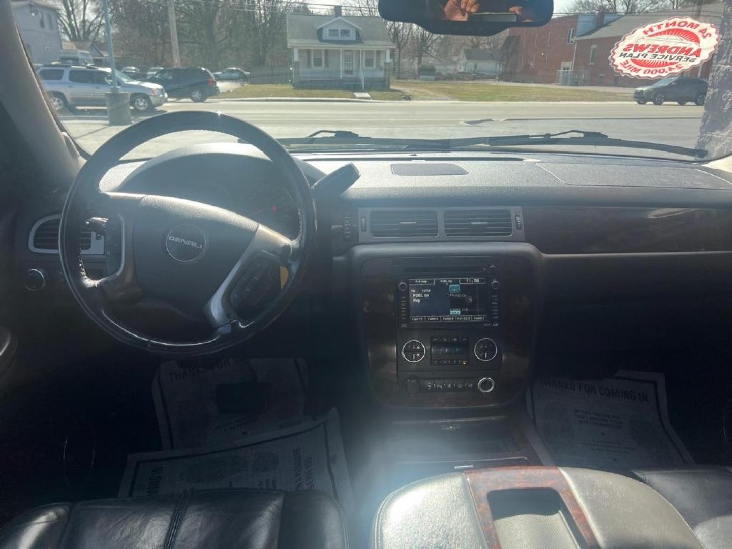 2008 BLACK GMC YUKON XL DENALI (1GKFK66898J) with an 6.2L engine, Automatic transmission, located at 3100 Covert Avenue, Evansville, IN, 47714, (812) 473-4492, 37.955418, -87.512238 - Photo#8