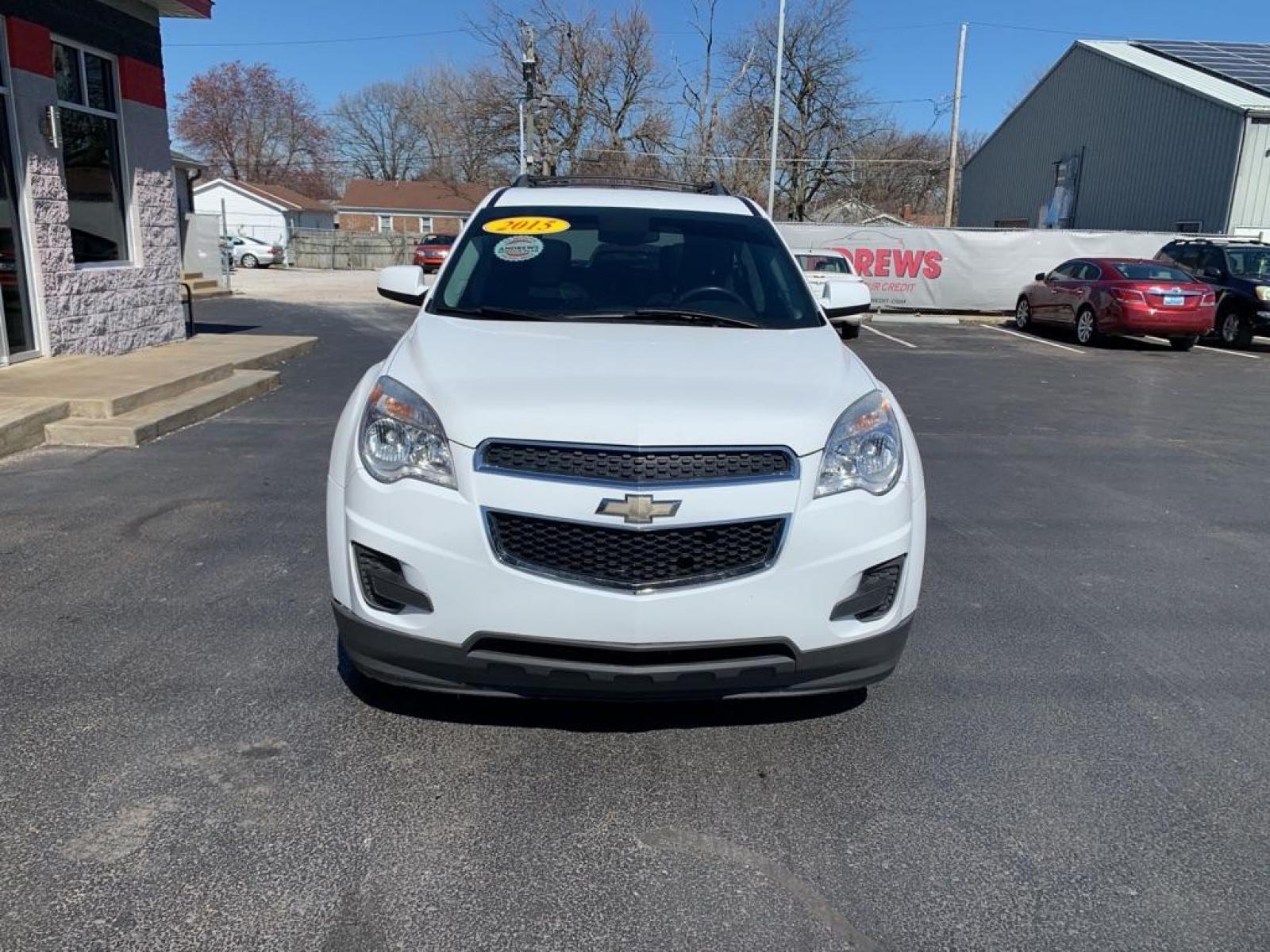 2015 WHITE CHEVROLET EQUINOX LT (1GNALBEK5FZ) with an 2.4L engine, Automatic transmission, located at 3100 Covert Avenue, Evansville, IN, 47714, (812) 473-4492, 37.955418, -87.512238 - Photo #1