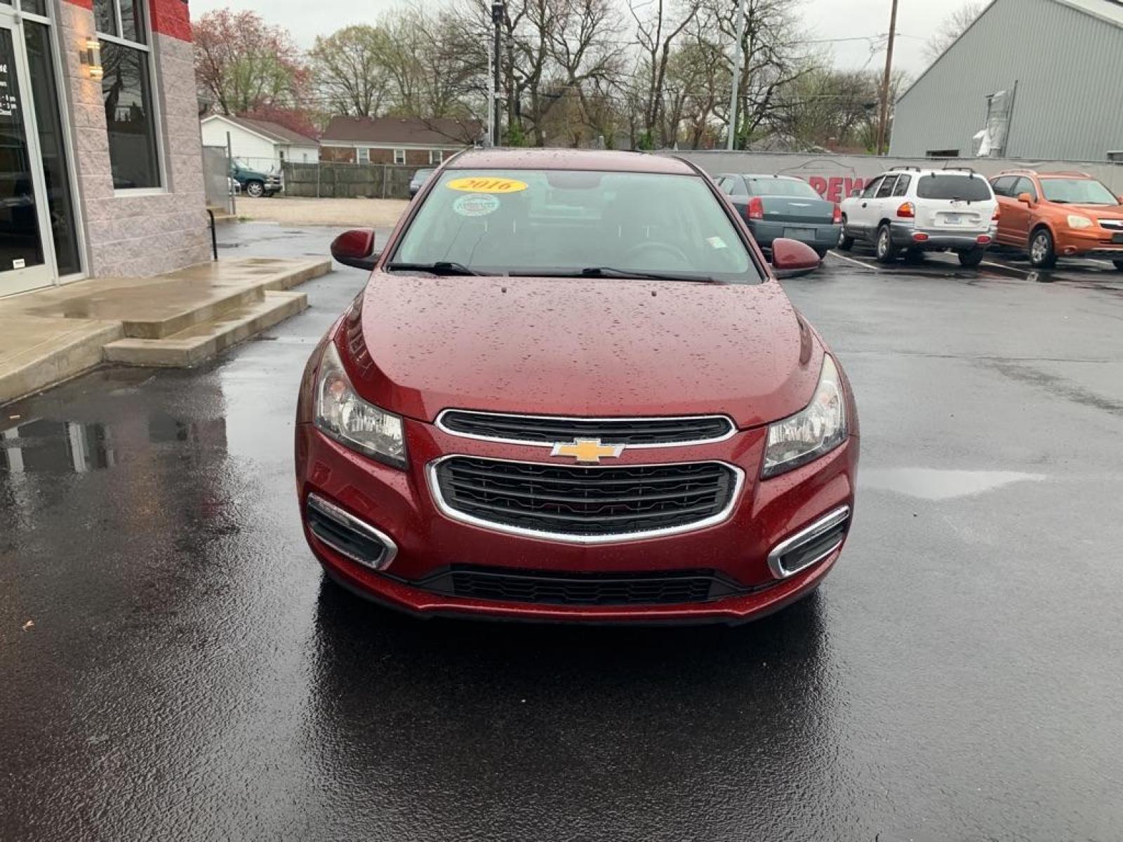 2016 RED CHEVROLET CRUZE LIMITED LT (1G1PE5SB2G7) with an 1.4L engine, Automatic transmission, located at 3100 Covert Avenue, Evansville, IN, 47714, (812) 473-4492, 37.955418, -87.512238 - Photo #1