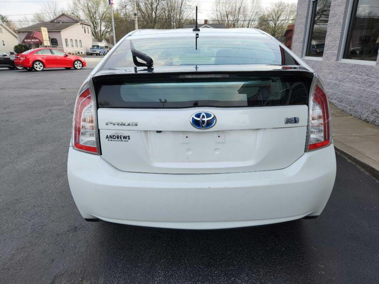 2013 WHITE TOYOTA PRIUS (JTDKN3DU9D5) with an 1.8L engine, Continuously Variable transmission, located at 3100 Covert Avenue, Evansville, IN, 47714, (812) 473-4492, 37.955418, -87.512238 - Photo#3