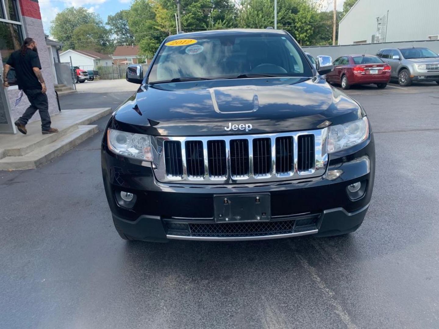 2012 BLACK JEEP GRAND CHEROKEE LIMITED (1C4RJFBGXCC) with an 3.6L engine, Automatic transmission, located at 3100 Covert Avenue, Evansville, IN, 47714, (812) 473-4492, 37.955418, -87.512238 - Photo#2