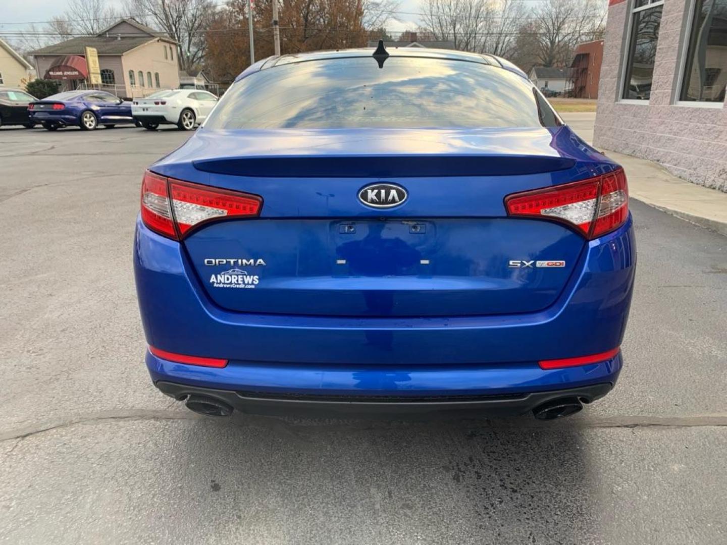 2012 BLUE KIA OPTIMA SX (5XXGR4A62CG) with an 2.0L engine, Automatic transmission, located at 3100 Covert Avenue, Evansville, IN, 47714, (812) 473-4492, 37.955418, -87.512238 - Photo#3