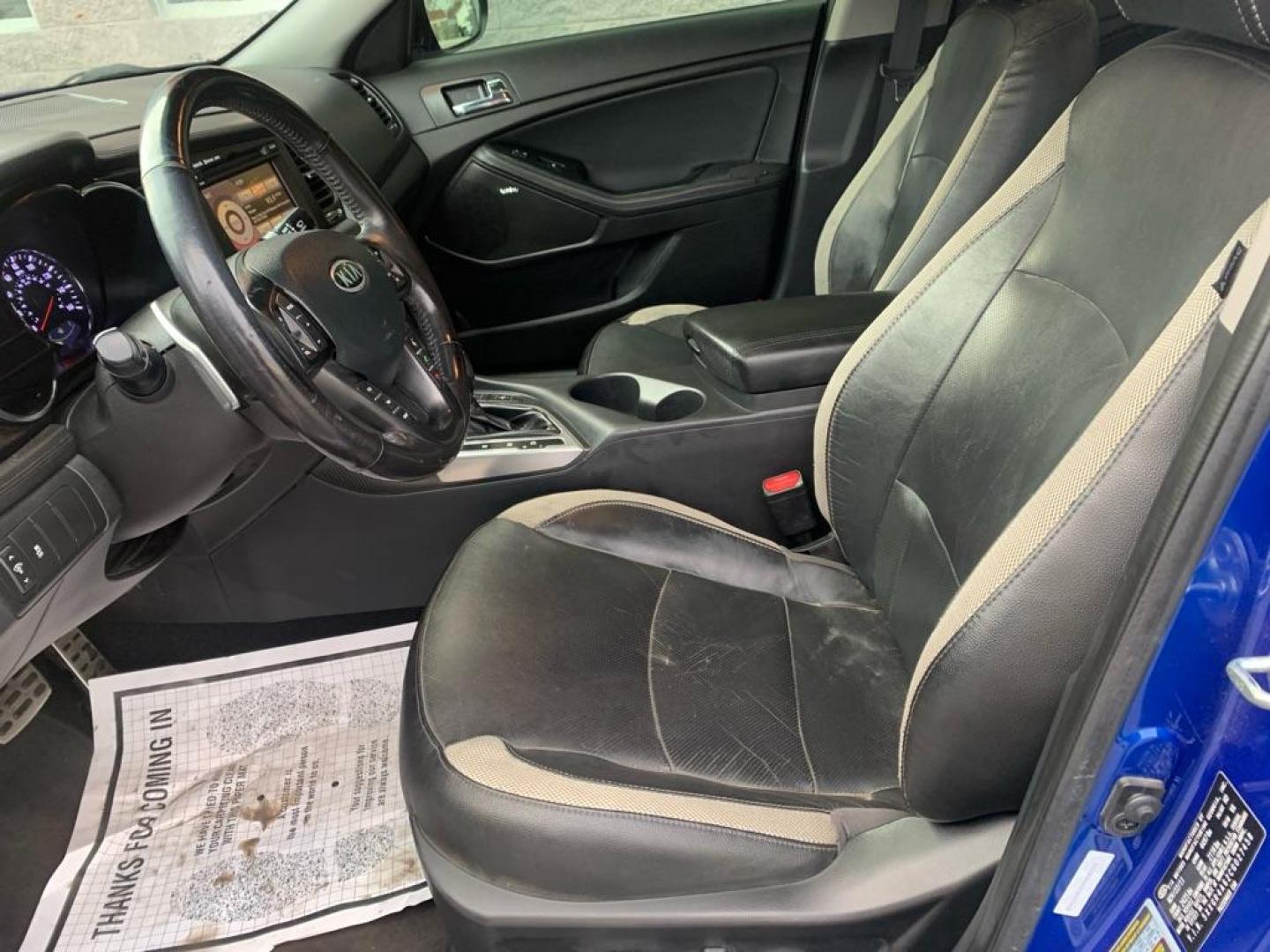 2012 BLUE KIA OPTIMA SX (5XXGR4A62CG) with an 2.0L engine, Automatic transmission, located at 3100 Covert Avenue, Evansville, IN, 47714, (812) 473-4492, 37.955418, -87.512238 - Photo#4