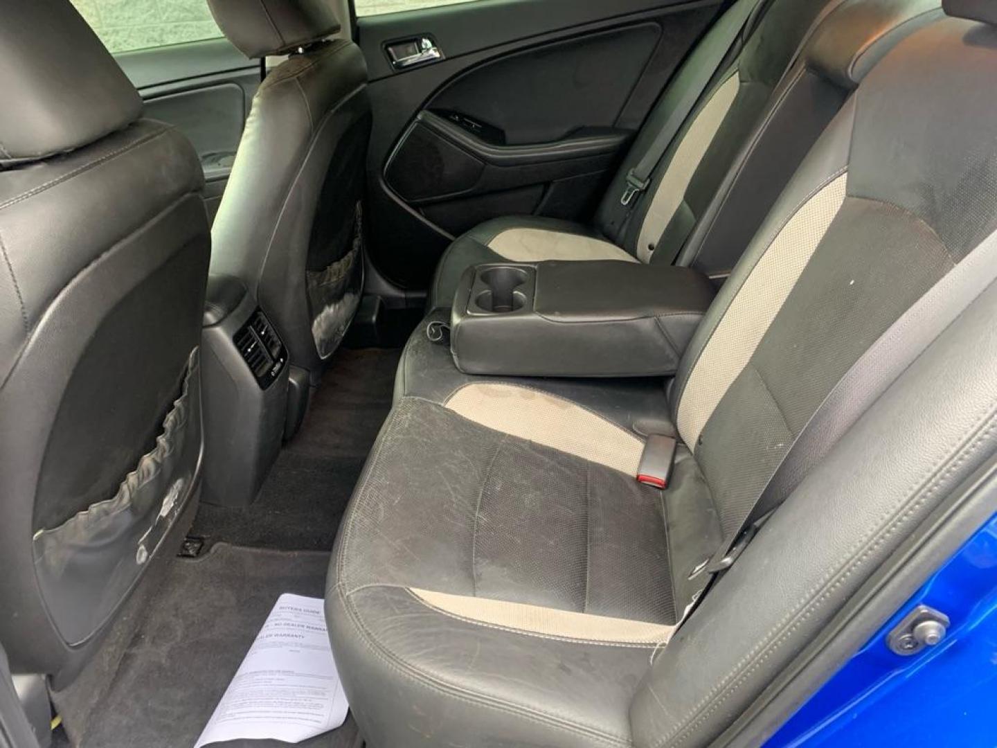 2012 BLUE KIA OPTIMA SX (5XXGR4A62CG) with an 2.0L engine, Automatic transmission, located at 3100 Covert Avenue, Evansville, IN, 47714, (812) 473-4492, 37.955418, -87.512238 - Photo#5