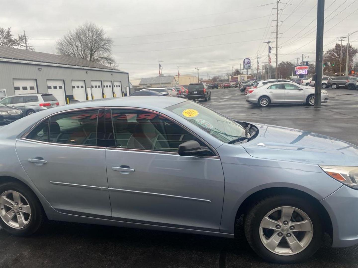 2013 BLUE CHEVROLET MALIBU LS (1G11B5SA2DU) with an 2.5L engine, Automatic transmission, located at 3100 Covert Avenue, Evansville, IN, 47714, (812) 473-4492, 37.955418, -87.512238 - Photo#2