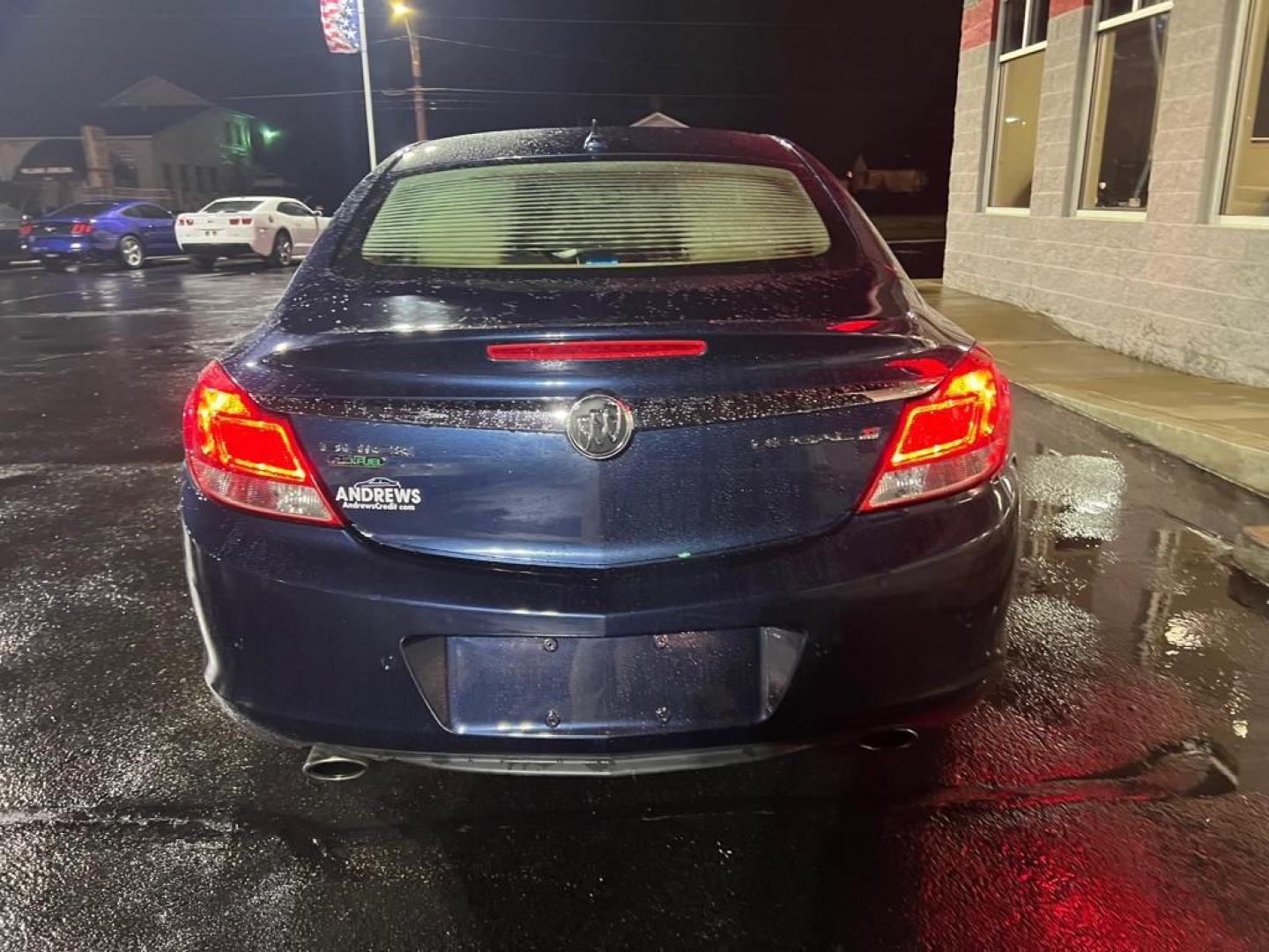 2011 BLUE BUICK REGAL CXL (W04GX5GV0B1) with an 2.0L engine, Automatic transmission, located at 3100 Covert Avenue, Evansville, IN, 47714, (812) 473-4492, 37.955418, -87.512238 - ***WOW! Only 72,xxx Miles!!*** - Photo#4