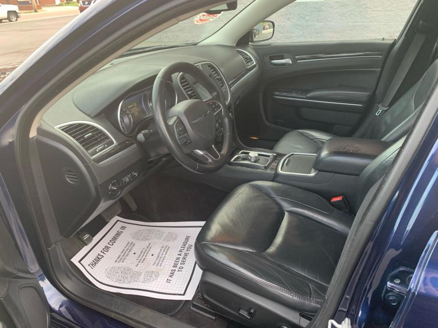 2016 BLUE CHRYSLER 300 LIMITED (2C3CCAAG3GH) with an 3.6L engine, Automatic transmission, located at 3100 Covert Avenue, Evansville, IN, 47714, (812) 473-4492, 37.955418, -87.512238 - Photo#4