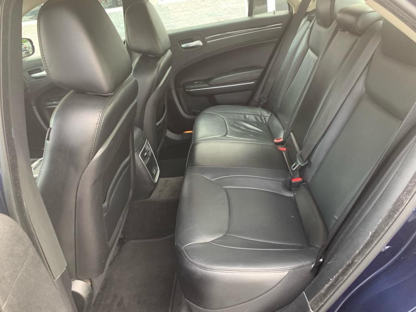 2016 BLUE CHRYSLER 300 LIMITED (2C3CCAAG3GH) with an 3.6L engine, Automatic transmission, located at 3100 Covert Avenue, Evansville, IN, 47714, (812) 473-4492, 37.955418, -87.512238 - Photo#5