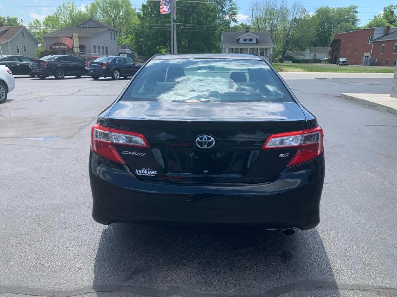 2012 BLACK TOYOTA CAMRY BASE (4T1BF1FK3CU) with an 2.5L engine, Automatic transmission, located at 3100 Covert Avenue, Evansville, IN, 47714, (812) 473-4492, 37.955418, -87.512238 - Photo #3