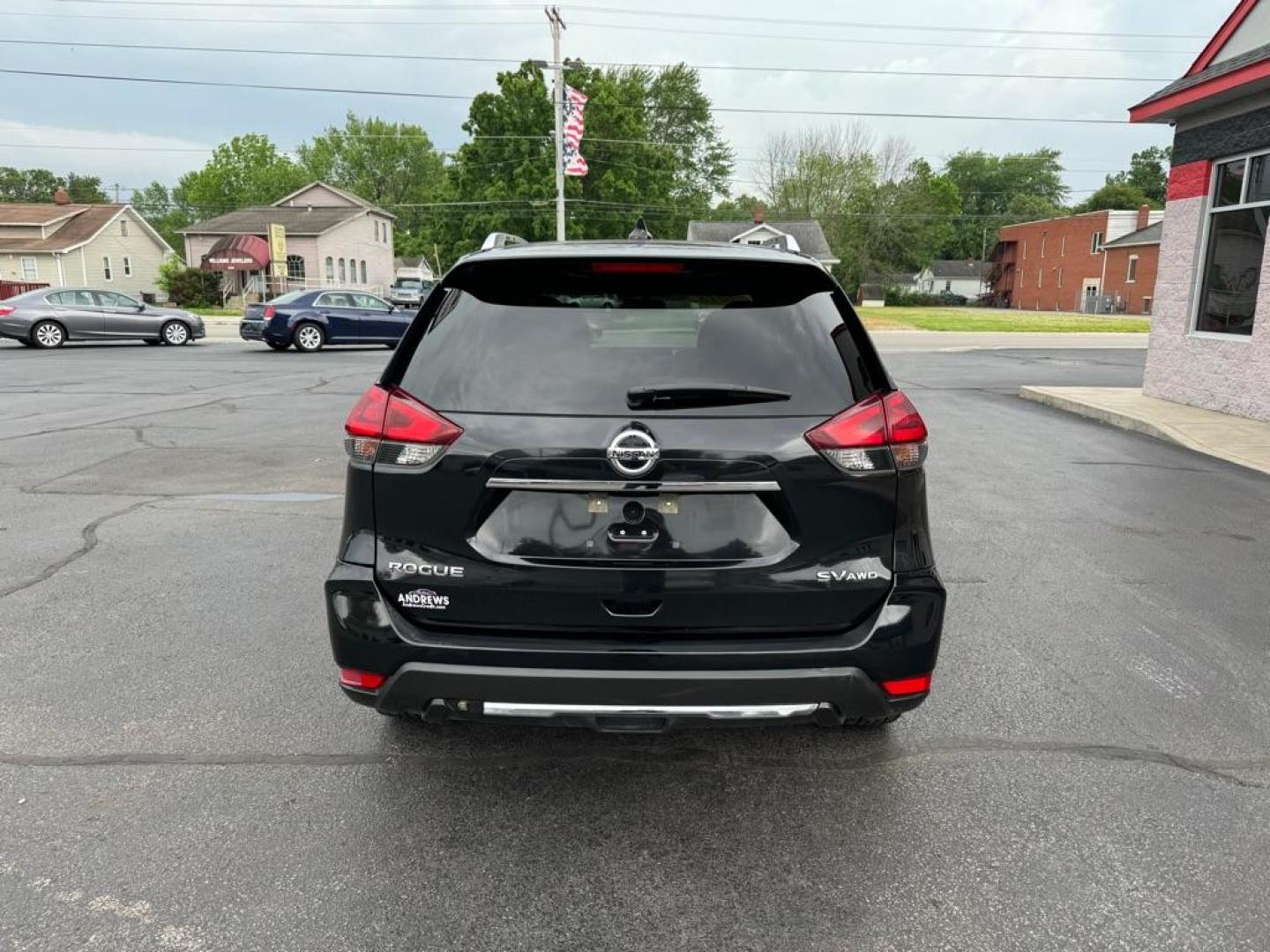 2018 BLACK NISSAN ROGUE S (KNMAT2MV6JP) with an 2.5L engine, Continuously Variable transmission, located at 3100 Covert Avenue, Evansville, IN, 47714, (812) 473-4492, 37.955418, -87.512238 - Photo#3
