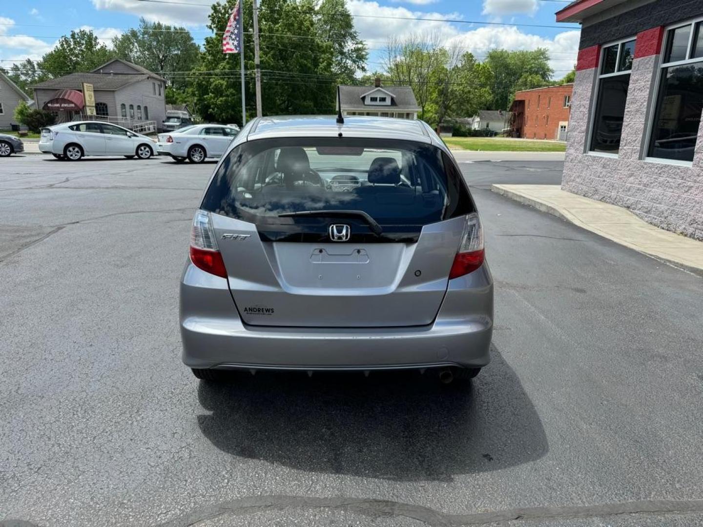 2010 SILVER HONDA FIT (JHMGE8H26AS) with an 1.5L engine, Automatic transmission, located at 3100 Covert Avenue, Evansville, IN, 47714, (812) 473-4492, 37.955418, -87.512238 - Photo#3