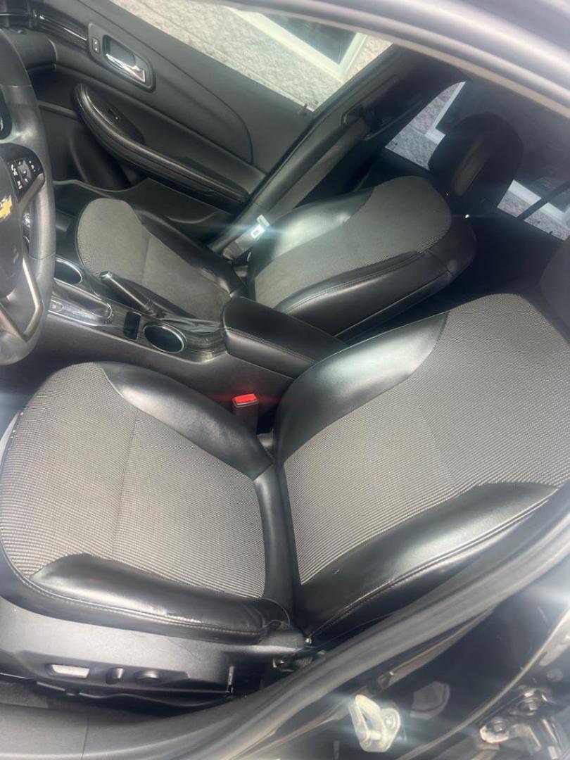 2014 BLACK CHEVROLET MALIBU LT (1G11C5SL3EF) with an 2.5L engine, Automatic transmission, located at 3100 Covert Avenue, Evansville, IN, 47714, (812) 473-4492, 37.955418, -87.512238 - Photo#5