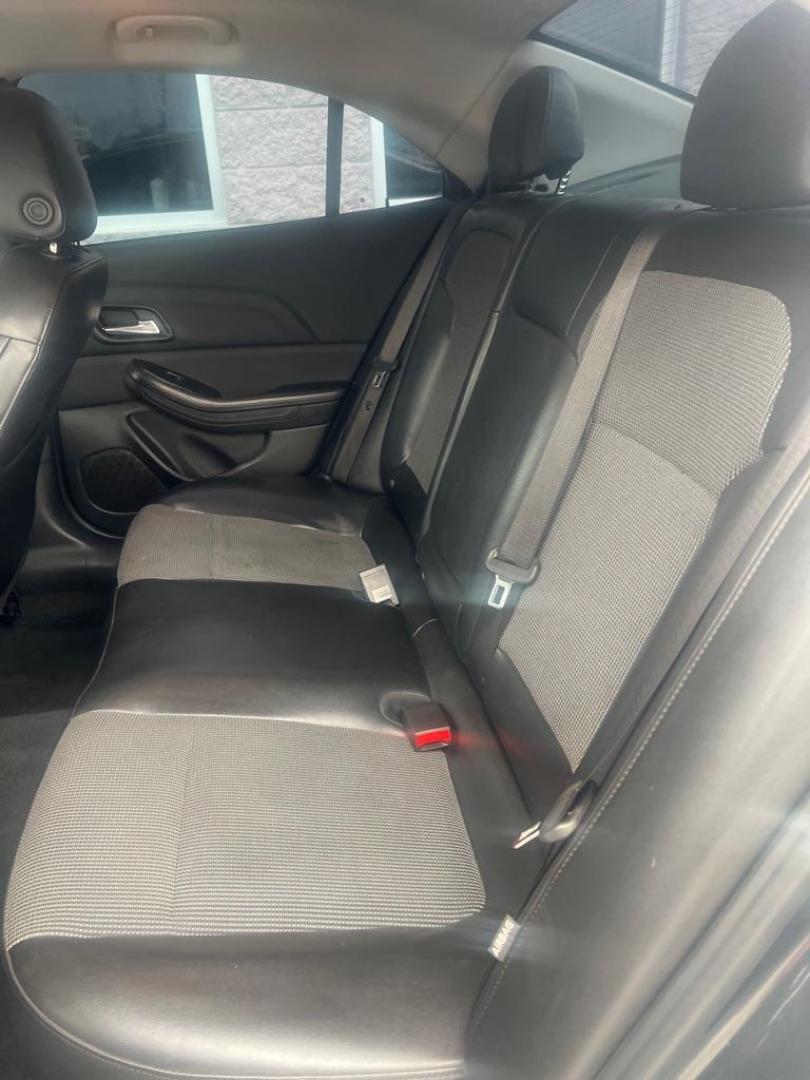 2014 BLACK CHEVROLET MALIBU LT (1G11C5SL3EF) with an 2.5L engine, Automatic transmission, located at 3100 Covert Avenue, Evansville, IN, 47714, (812) 473-4492, 37.955418, -87.512238 - Photo#6