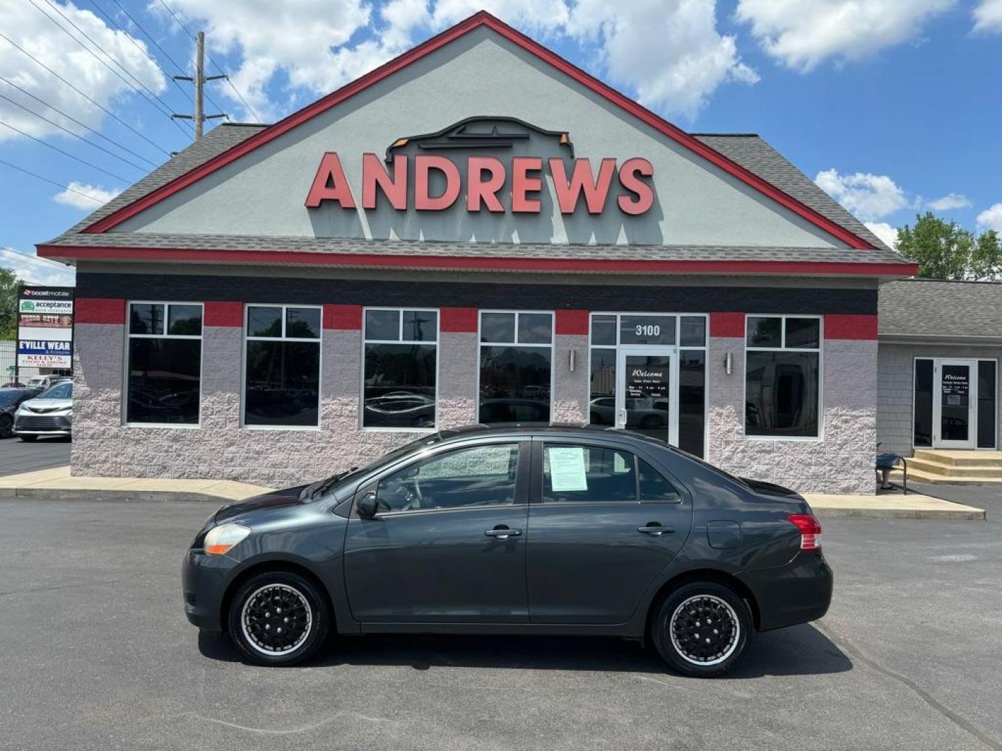 2010 GRAY TOYOTA YARIS (JTDBT4K3XA4) with an 1.5L engine, Automatic transmission, located at 3100 Covert Avenue, Evansville, IN, 47714, (812) 473-4492, 37.955418, -87.512238 - Photo#0