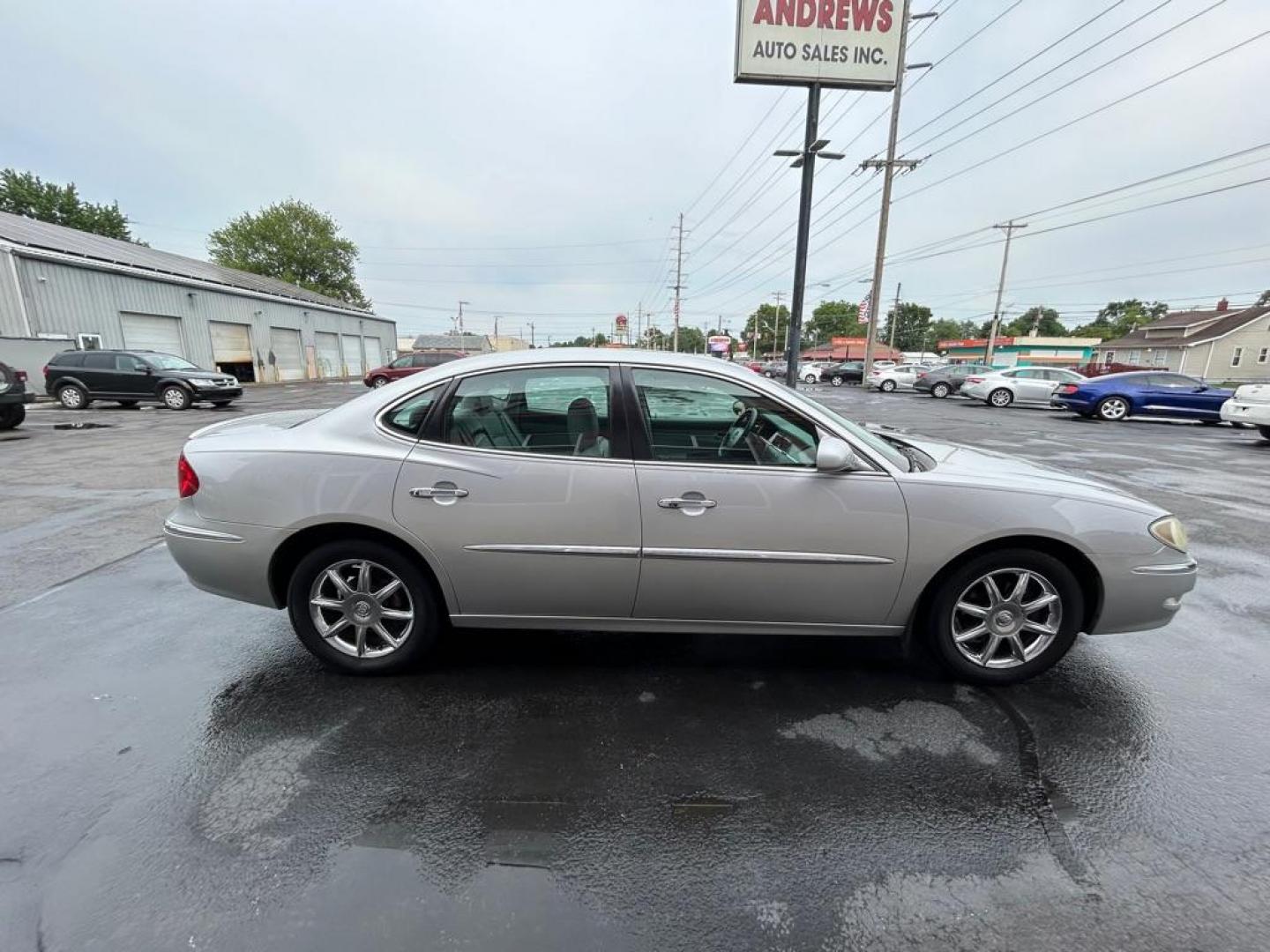 2005 SILVER BUICK LACROSSE CXS (2G4WE537151) with an 3.6L engine, Automatic transmission, located at 3100 Covert Avenue, Evansville, IN, 47714, (812) 473-4492, 37.955418, -87.512238 - Photo#2