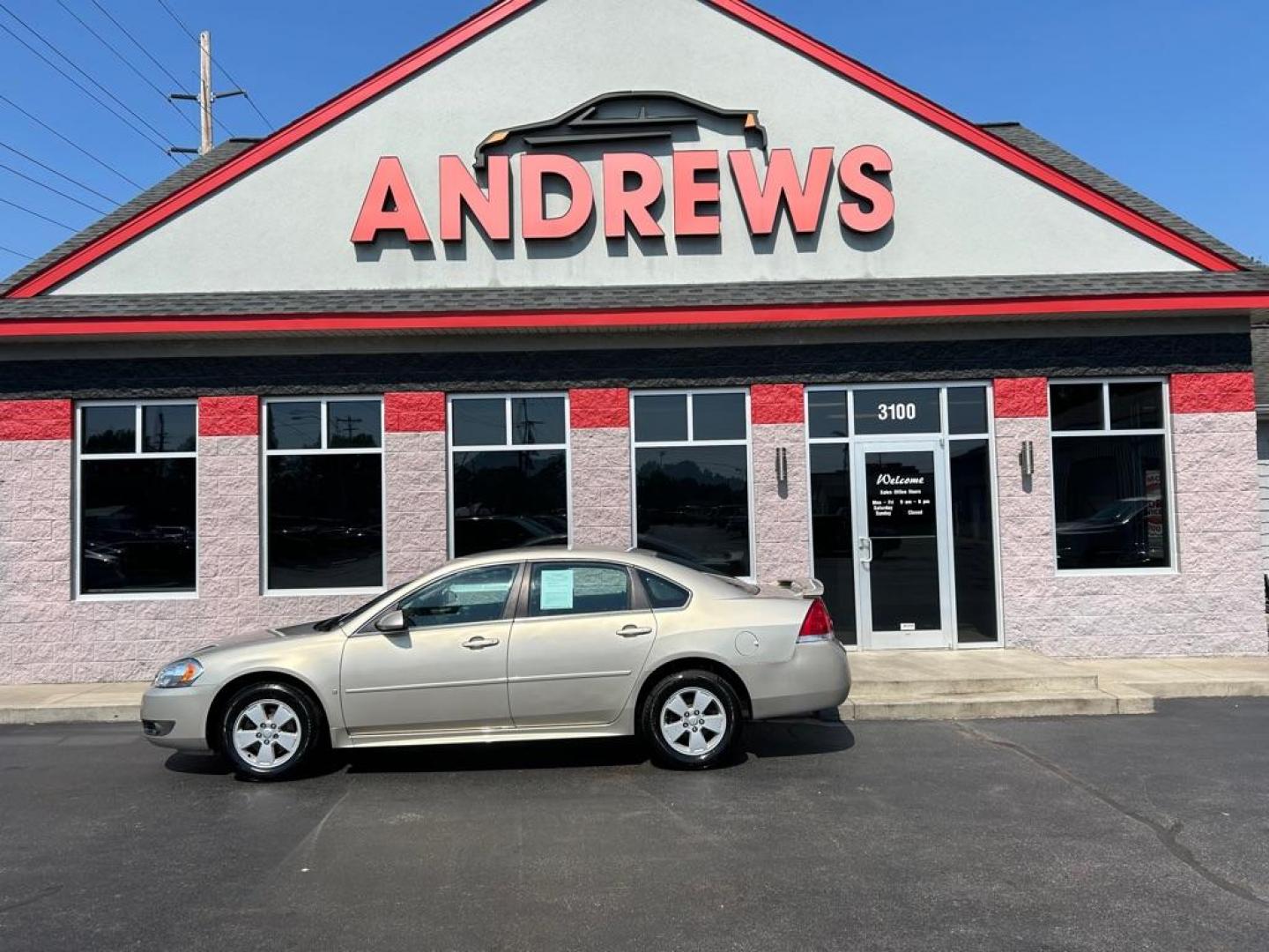2010 GOLD CHEVROLET IMPALA LT (2G1WB5EK5A1) with an 3.5L engine, Automatic transmission, located at 3100 Covert Avenue, Evansville, IN, 47714, (812) 473-4492, 37.955418, -87.512238 - Photo#0