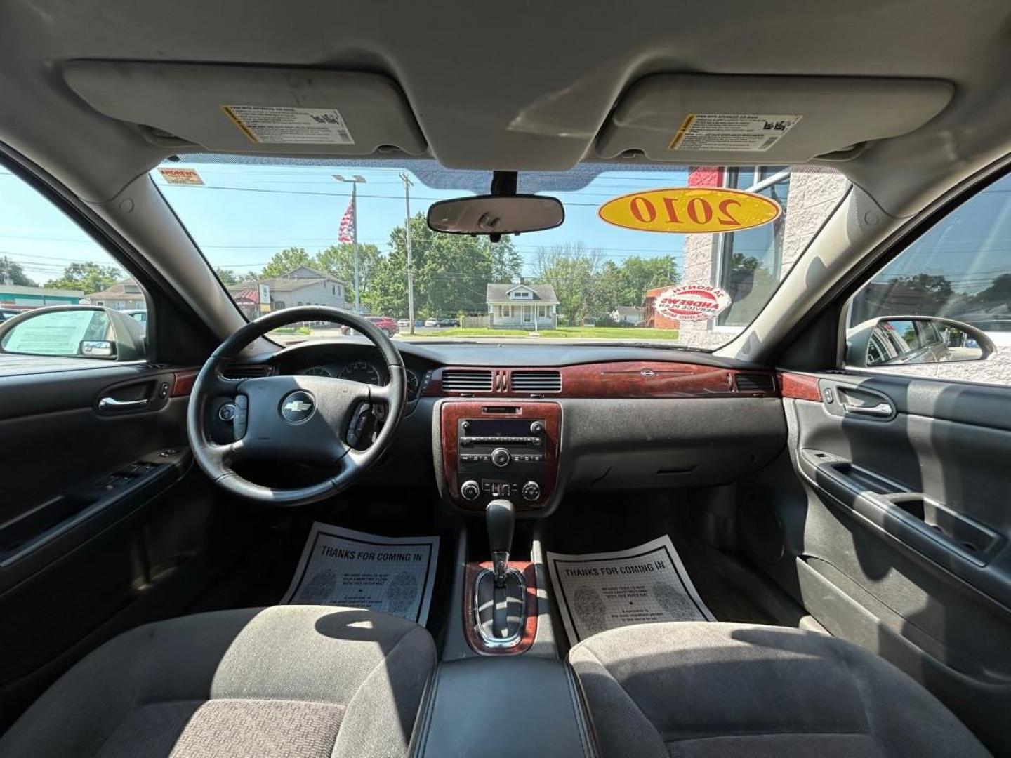 2010 GOLD CHEVROLET IMPALA LT (2G1WB5EK5A1) with an 3.5L engine, Automatic transmission, located at 3100 Covert Avenue, Evansville, IN, 47714, (812) 473-4492, 37.955418, -87.512238 - Photo#4