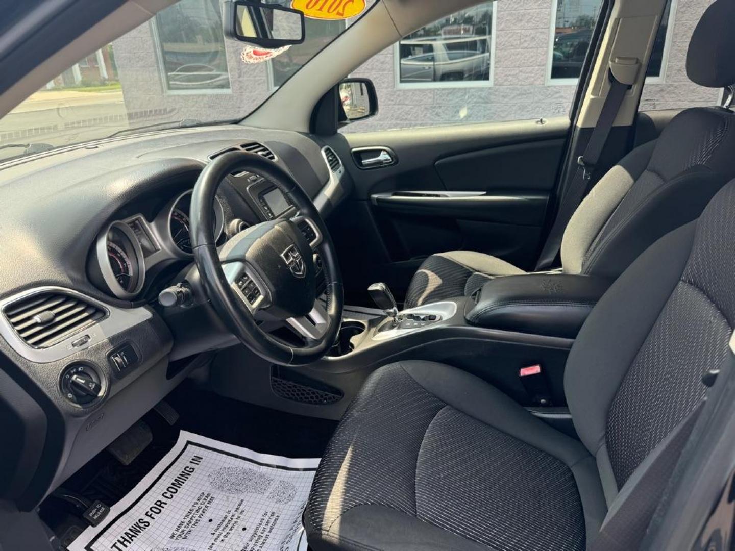 2016 BLACK DODGE JOURNEY SXT (3C4PDCBB2GT) with an 2.4L engine, Automatic transmission, located at 3100 Covert Avenue, Evansville, IN, 47714, (812) 473-4492, 37.955418, -87.512238 - Photo#4