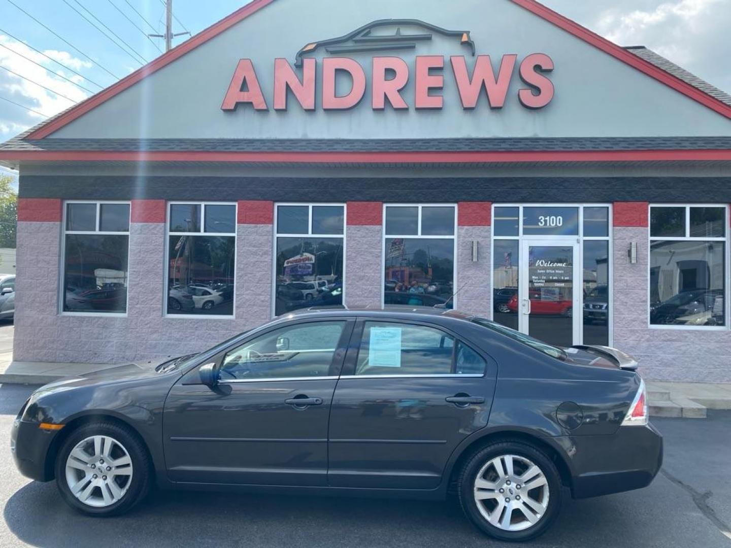 2007 GRAY FORD FUSION SEL (3FAHP08197R) with an 3.0L engine, Automatic transmission, located at 3100 Covert Avenue, Evansville, IN, 47714, (812) 473-4492, 37.955418, -87.512238 - Photo#0