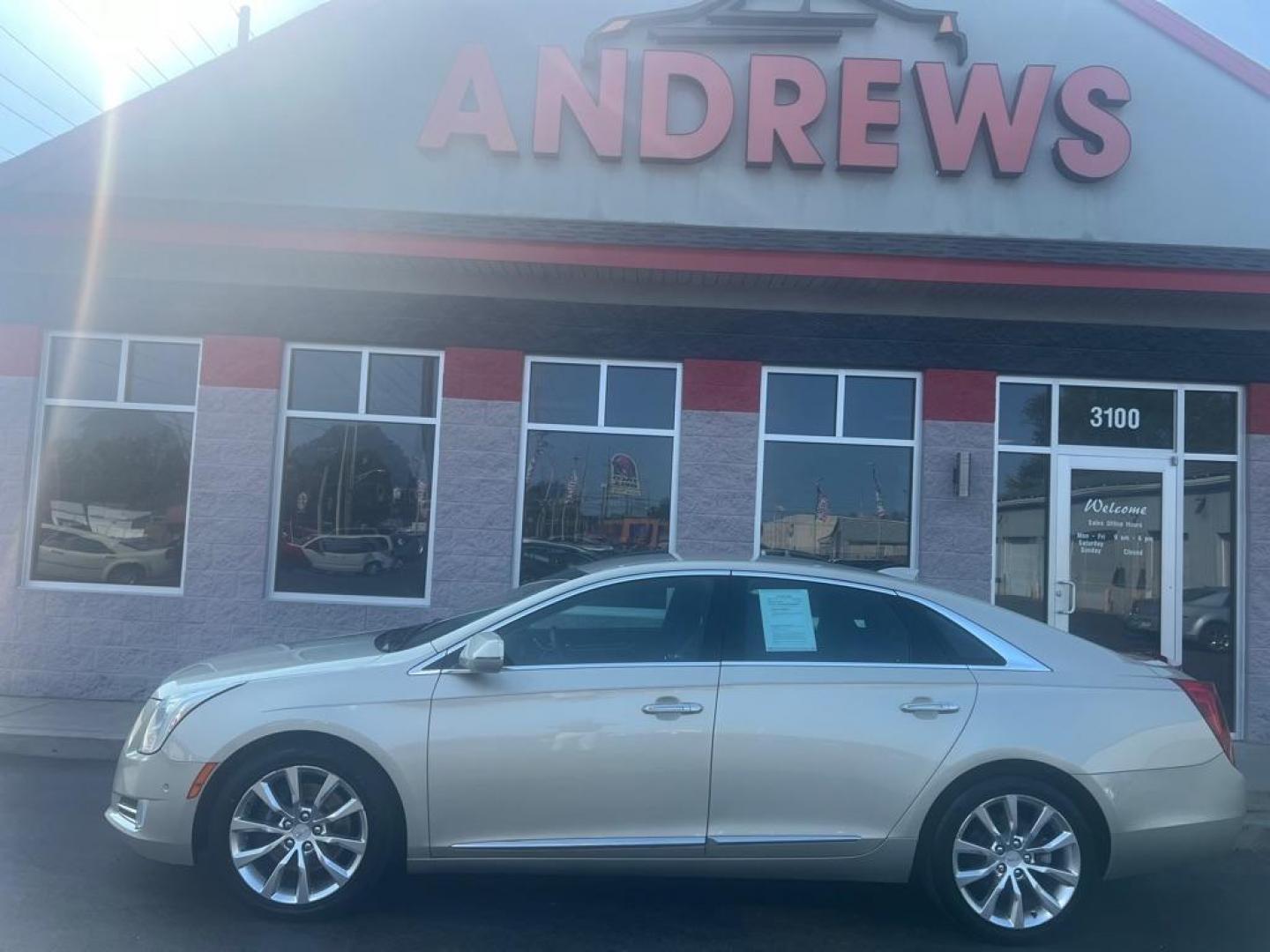 2016 GOLD CADILLAC XTS LUXURY COLLECTION (2G61M5S36G9) with an 3.6L engine, Automatic transmission, located at 3100 Covert Avenue, Evansville, IN, 47714, (812) 473-4492, 37.955418, -87.512238 - Photo#0