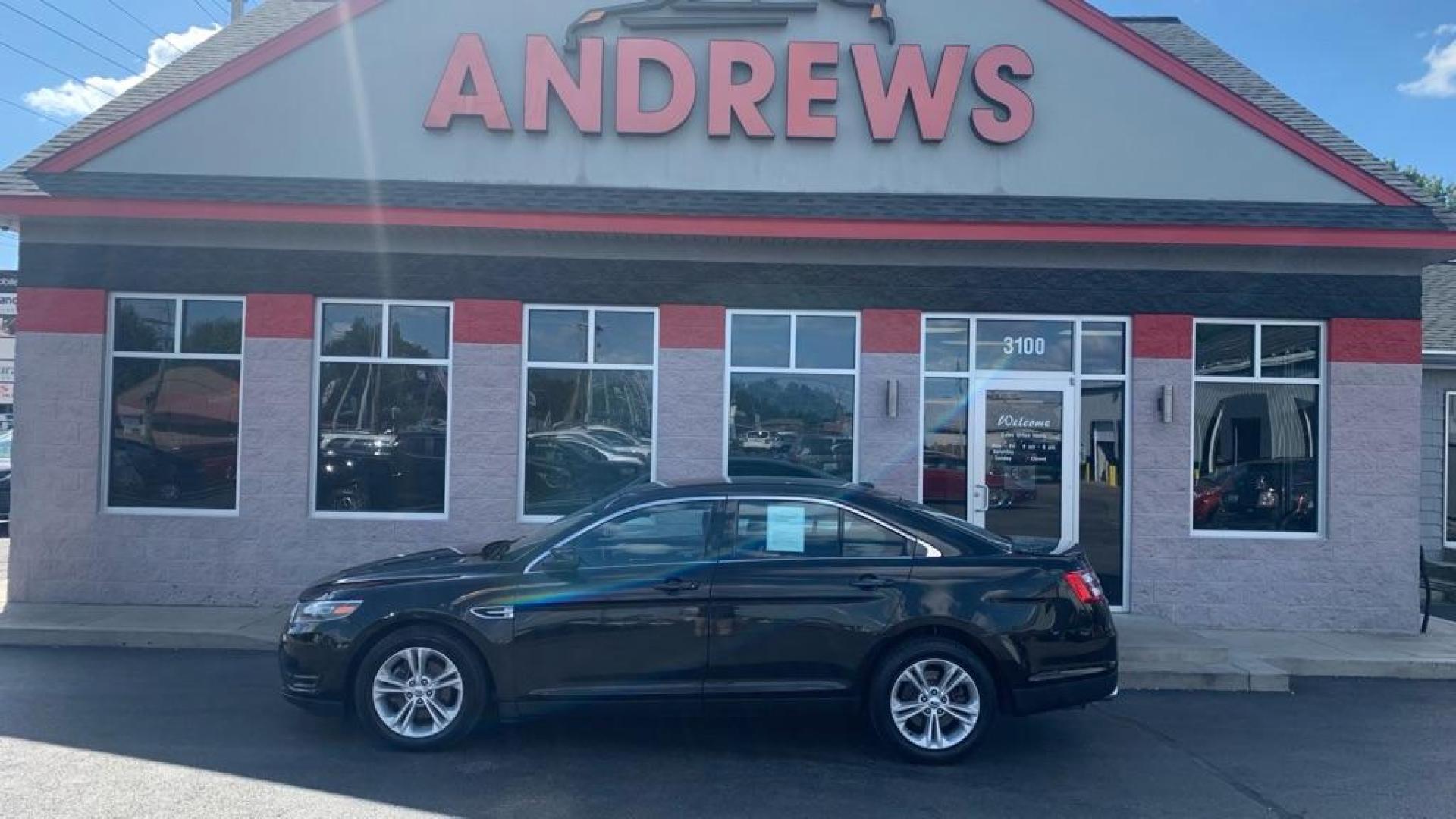 2015 BLACK FORD TAURUS SEL (1FAHP2H81FG) with an 3.5L engine, Automatic transmission, located at 3100 Covert Avenue, Evansville, IN, 47714, (812) 473-4492, 37.955418, -87.512238 - Photo#6