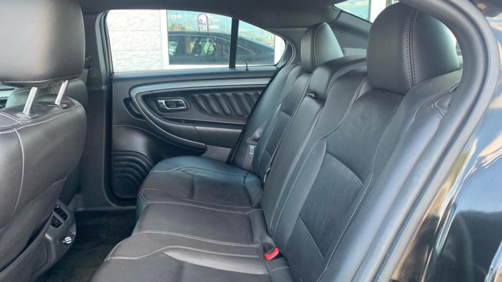 2015 BLACK FORD TAURUS SEL (1FAHP2H81FG) with an 3.5L engine, Automatic transmission, located at 3100 Covert Avenue, Evansville, IN, 47714, (812) 473-4492, 37.955418, -87.512238 - Photo#10