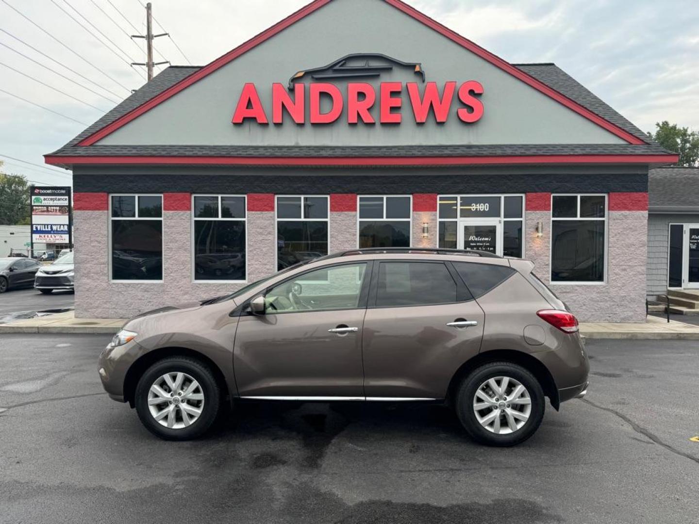 2013 BRONZE NISSAN MURANO S (JN8AZ1MW3DW) with an 3.5L engine, Automatic transmission, located at 3100 Covert Avenue, Evansville, IN, 47714, (812) 473-4492, 37.955418, -87.512238 - Photo#0