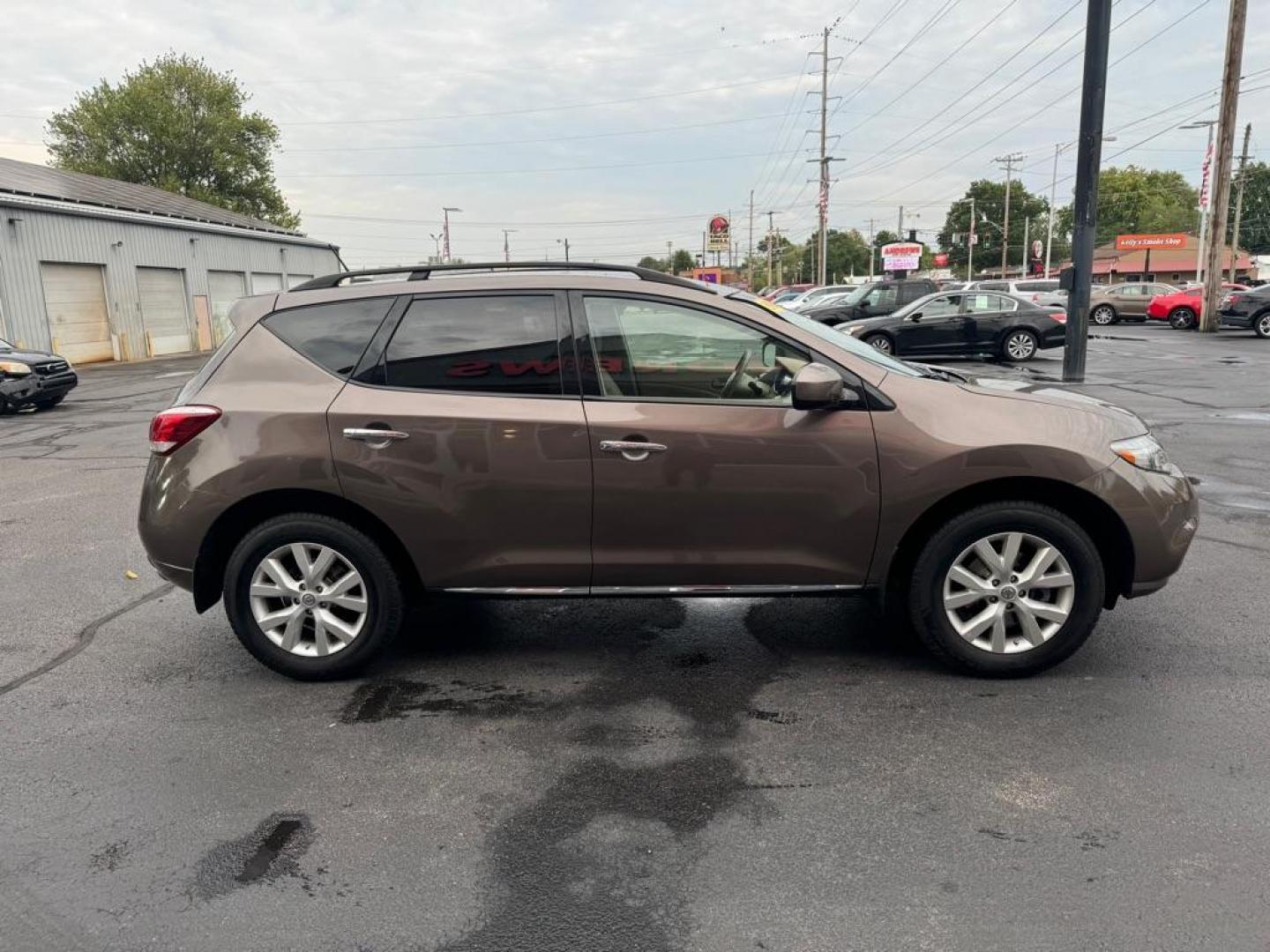2013 BRONZE NISSAN MURANO S (JN8AZ1MW3DW) with an 3.5L engine, Automatic transmission, located at 3100 Covert Avenue, Evansville, IN, 47714, (812) 473-4492, 37.955418, -87.512238 - Photo#2