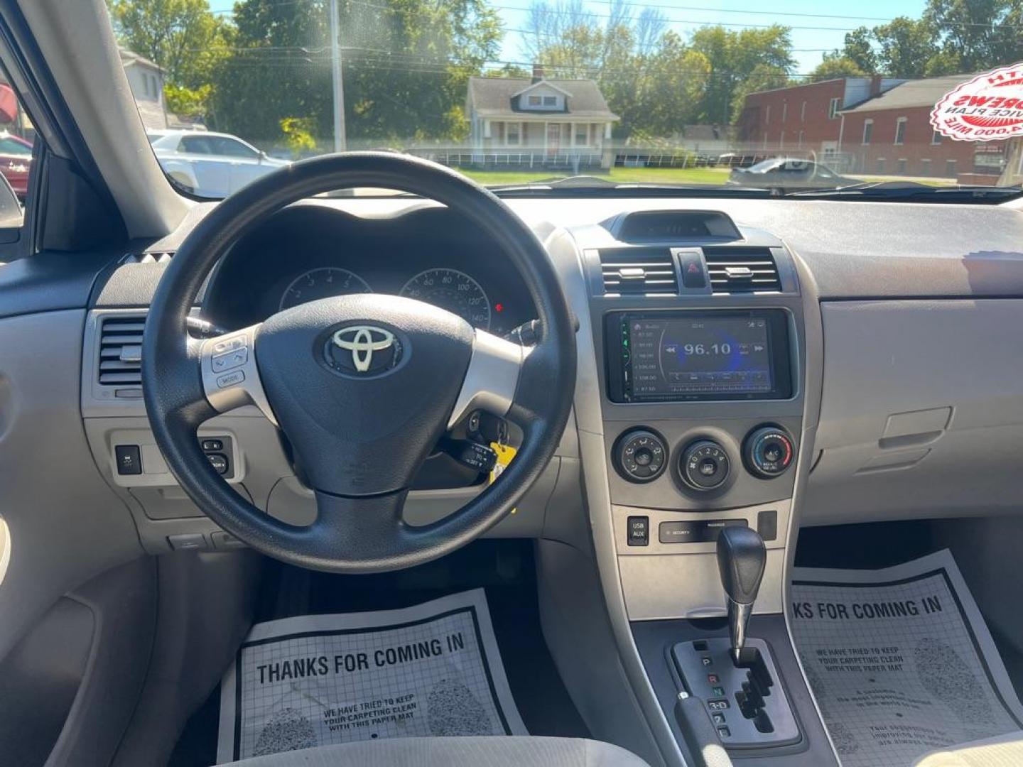 2013 SILVER TOYOTA COROLLA BASE (2T1BU4EEXDC) with an 1.8L engine, Automatic transmission, located at 3100 Covert Avenue, Evansville, IN, 47714, (812) 473-4492, 37.955418, -87.512238 - Photo#3