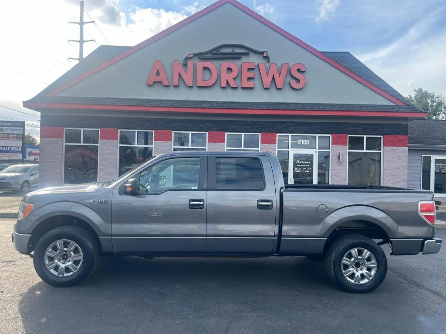2013 GRAY FORD F150 SUPERCREW (1FTFW1EF6DF) with an 5.0L engine, Automatic transmission, located at 3100 Covert Avenue, Evansville, IN, 47714, (812) 473-4492, 37.955418, -87.512238 - Photo#0