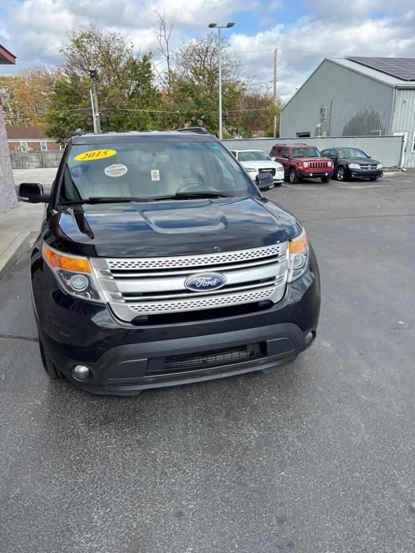 2015 BLACK FORD EXPLORER XLT (1FM5K7D83FG) with an 3.5L engine, Automatic transmission, located at 3100 Covert Avenue, Evansville, IN, 47714, (812) 473-4492, 37.955418, -87.512238 - Photo#1