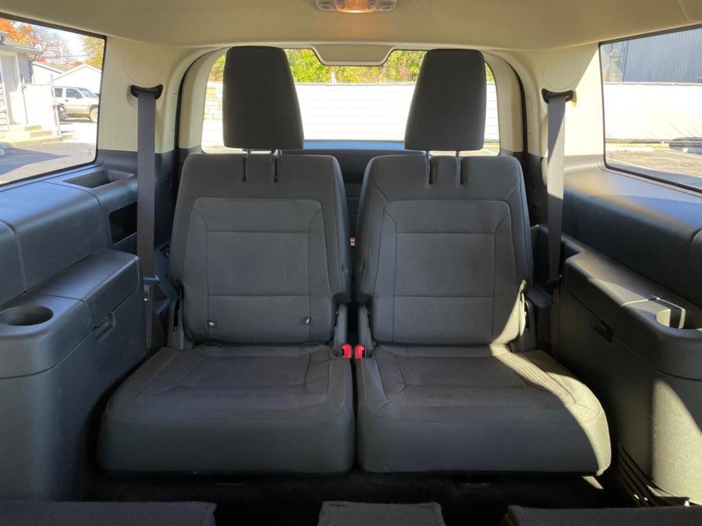 2013 BLACK FORD FLEX SE (2FMGK5B80DB) with an 3.5L engine, Automatic transmission, located at 3100 Covert Avenue, Evansville, IN, 47714, (812) 473-4492, 37.955418, -87.512238 - Photo#6