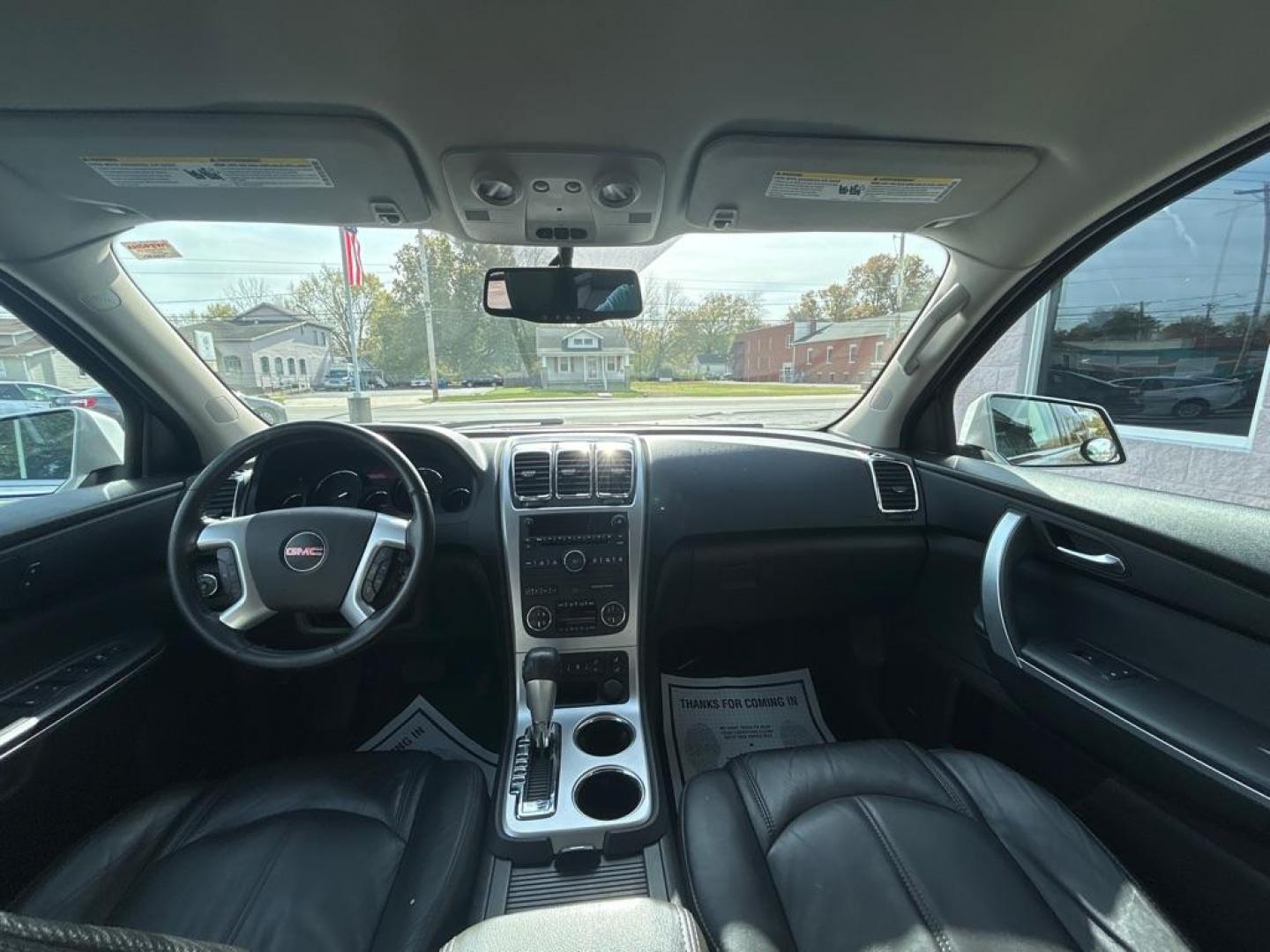 2012 SILVER GMC ACADIA SLT-1 (1GKKRRED2CJ) with an 3.6L engine, Automatic transmission, located at 3100 Covert Avenue, Evansville, IN, 47714, (812) 473-4492, 37.955418, -87.512238 - Photo#5