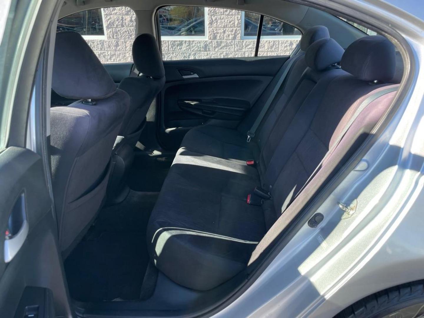 2012 SILVER HONDA ACCORD LXP (1HGCP2F4XCA) with an 2.4L engine, Automatic transmission, located at 3100 Covert Avenue, Evansville, IN, 47714, (812) 473-4492, 37.955418, -87.512238 - Photo#6
