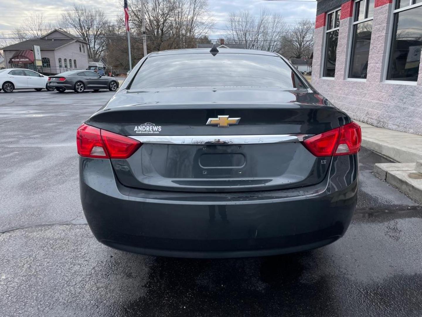 2014 GRAY CHEVROLET IMPALA LT (1G1125S38EU) with an 3.6L engine, Automatic transmission, located at 3100 Covert Avenue, Evansville, IN, 47714, (812) 473-4492, 37.955418, -87.512238 - Photo#3