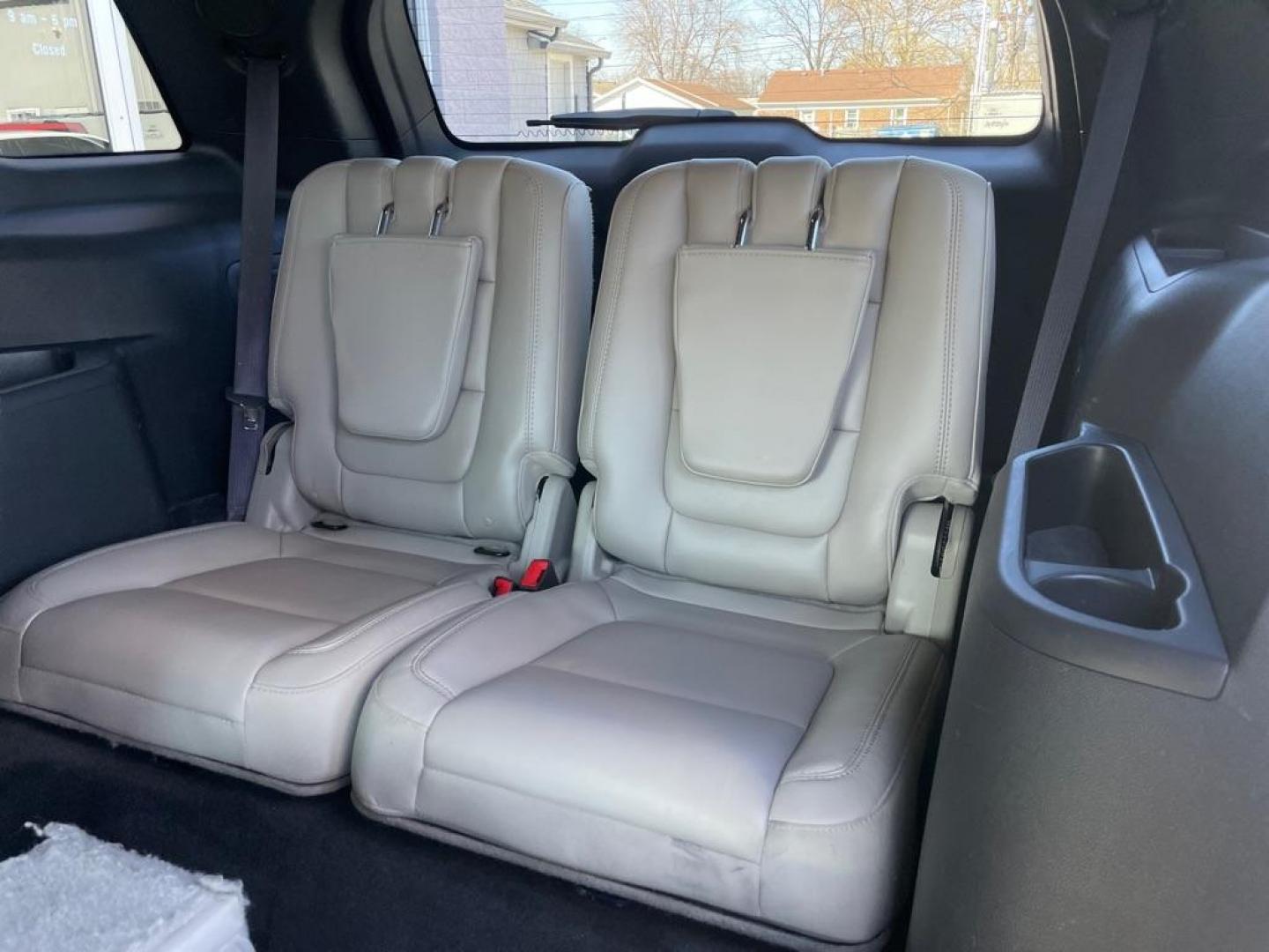2013 BLUE FORD EXPLORER LIMITED (1FM5K7F86DG) with an 3.5L engine, Automatic transmission, located at 3100 Covert Avenue, Evansville, IN, 47714, (812) 473-4492, 37.955418, -87.512238 - Photo#7